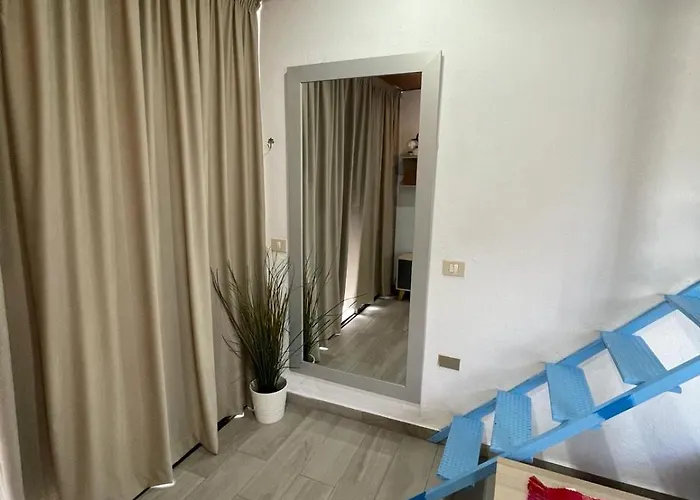 Atico Nirvana شقة *